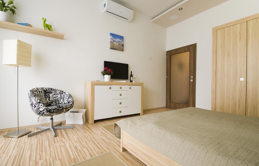 Regiposta Studio Budapest Room photo